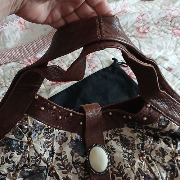 Mary Frances  - Picture 5 of 8